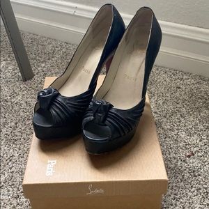 Authentic Louis Vuitton black pumps